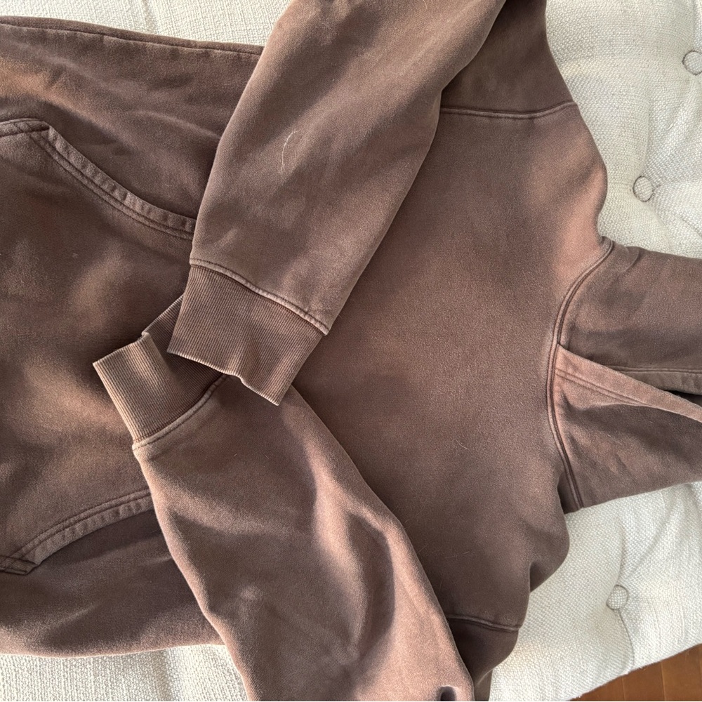 TNA Cozy Fleece Sweatshirt in mocha